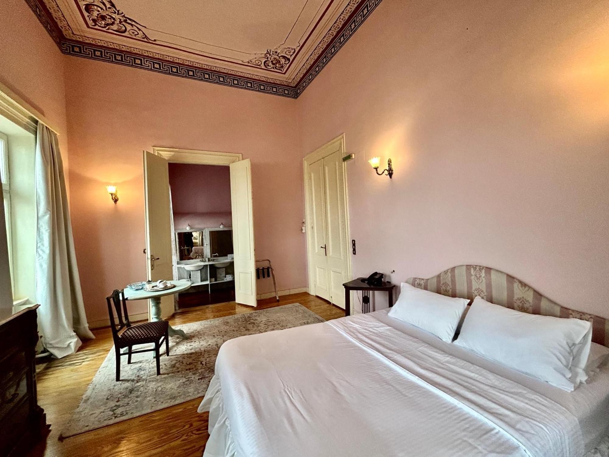 Loriet Hotel Mytilene Exterior photo