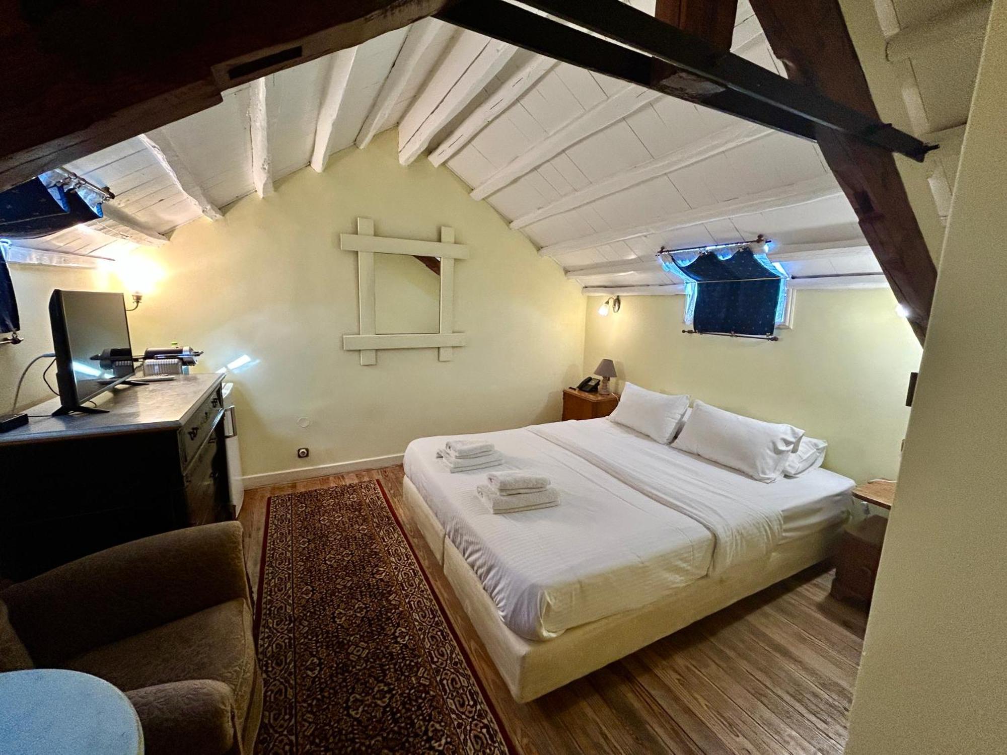 Loriet Hotel Mytilene Exterior photo